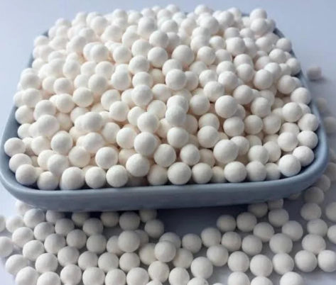 Activated alumina balls